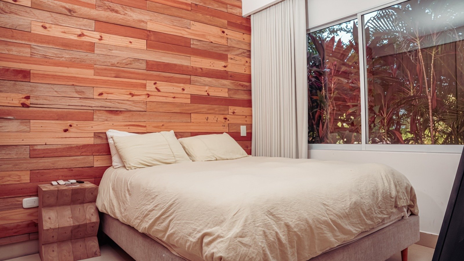 Cuarto queen en planta baja